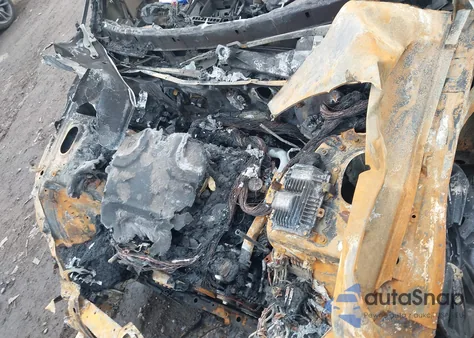 2013 Hyundai Genesis 3.8 z USA, uszkodzony, nr VIN KMHGC4DD5DU250984